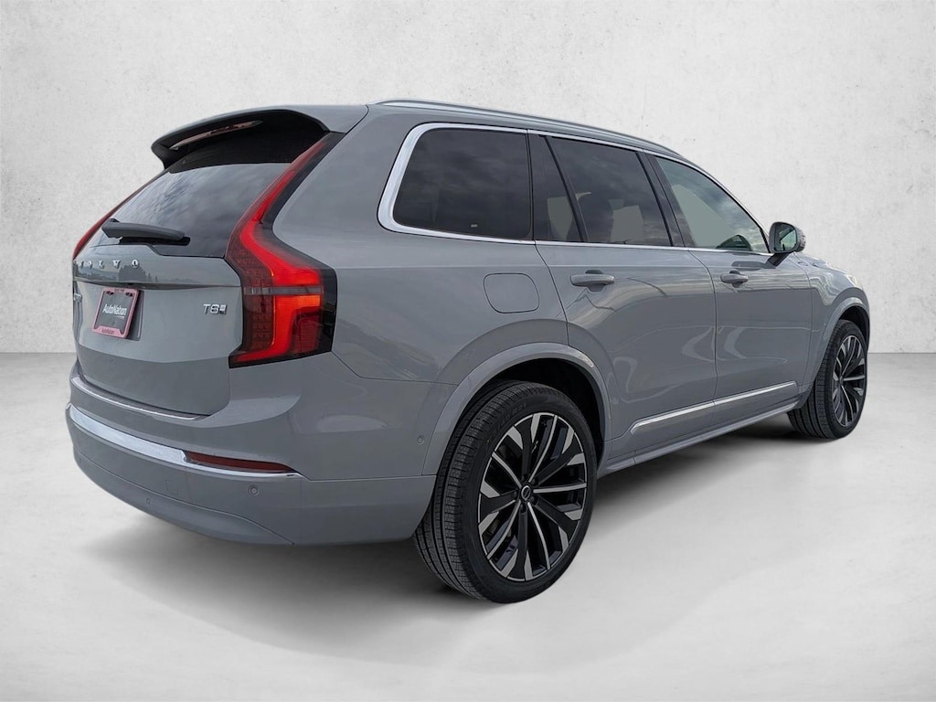 New 2026 Volvo XC90 plug-in hybrid Ultra SUV