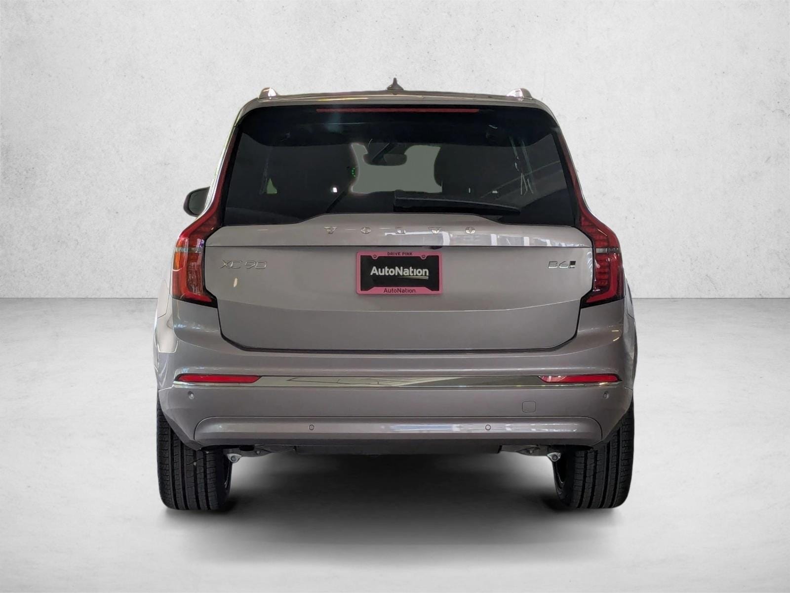 2026 Volvo XC90 Plus - Photo 7