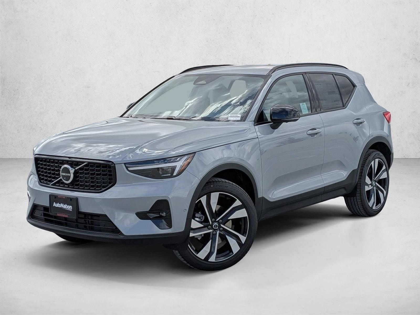 2026 Volvo XC40