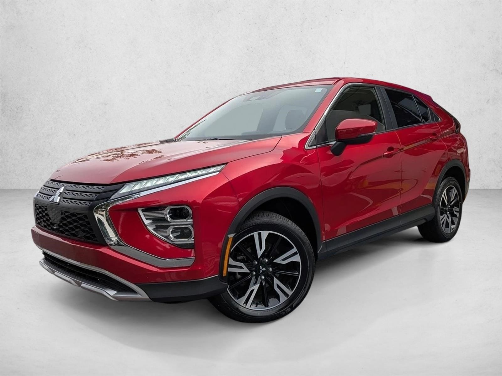 2024 Mitsubishi Eclipse Cross SE's photo