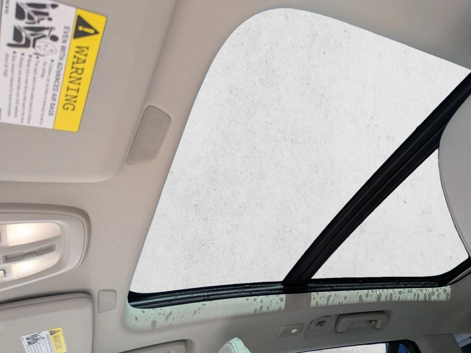 2026 Volvo XC90 plug-in hybrid Ultra photo 5