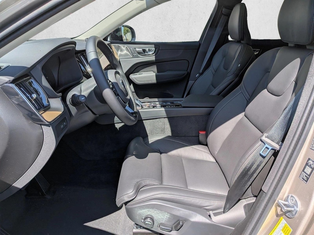 New 2026 Volvo XC60 plug-in hybrid Ultra SUV