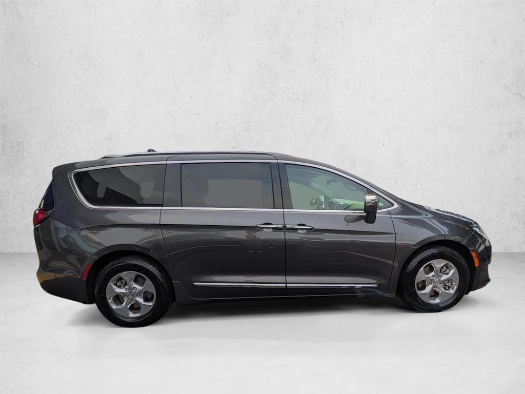 Used 2018 Chrysler Pacifica Hybrid Limited Van Passenger Van