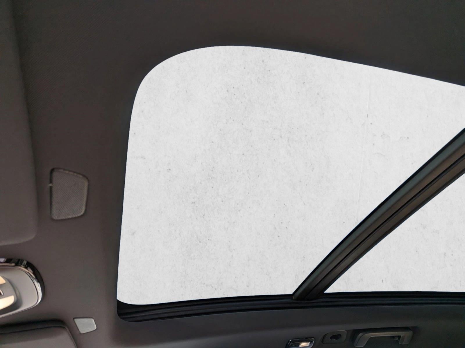 2026 Volvo XC90 plug-in hybrid Plus photo 5