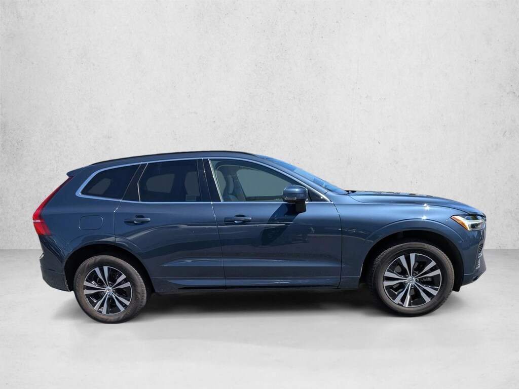 Used 2023 Volvo XC60 B5 FWD Core SUV