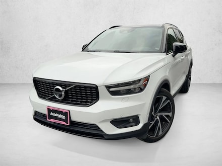 2020 Volvo XC40 T5 R-Design SUV 2020 Volvo XC40 T5 R-Design SUV