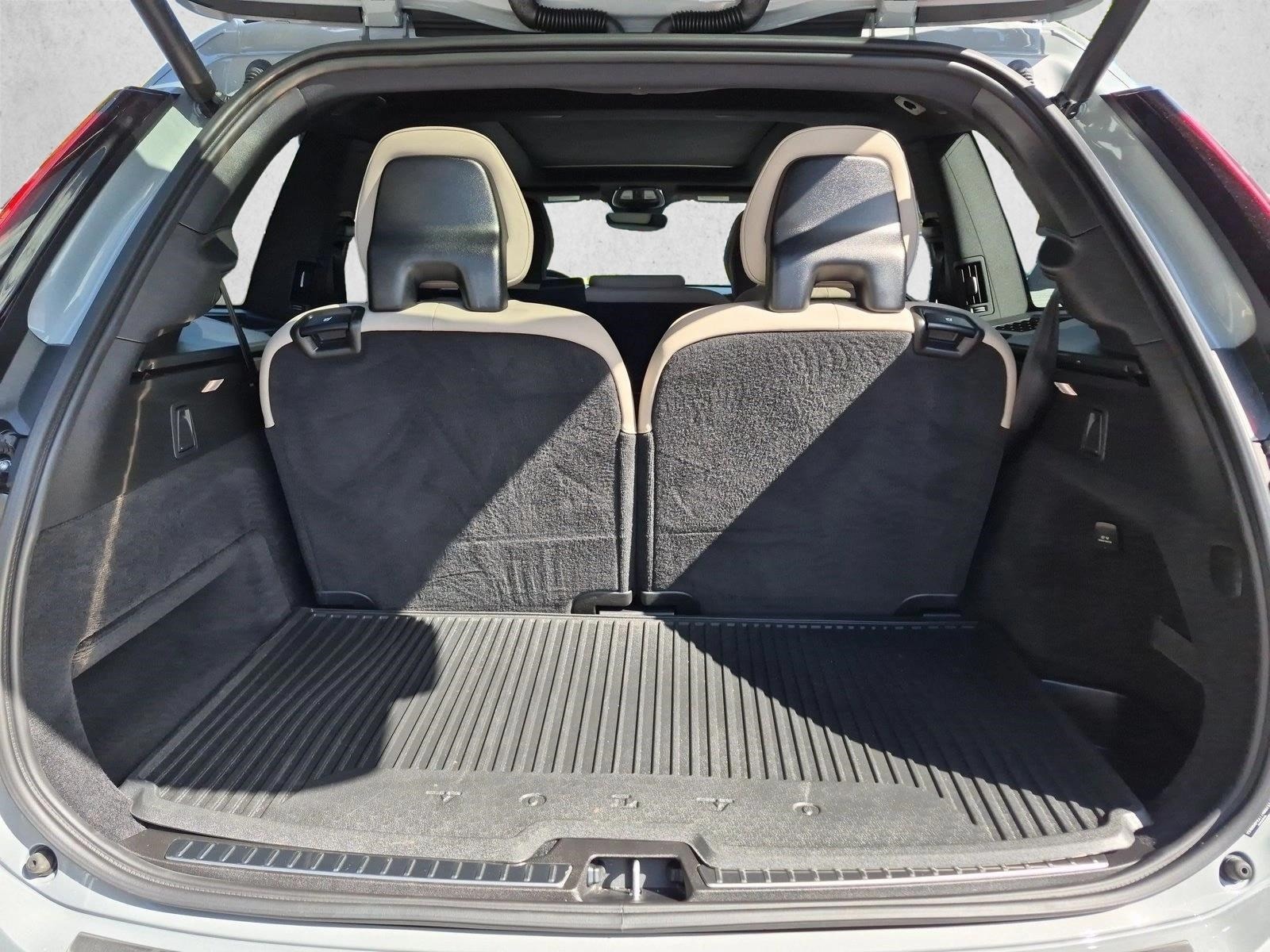 2026 Volvo XC90 Plug-In Hybrid