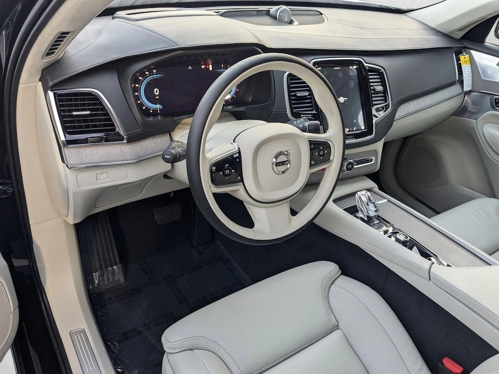 Certified 2025 Volvo XC90 B6 Ultra 6-Seater SUV
