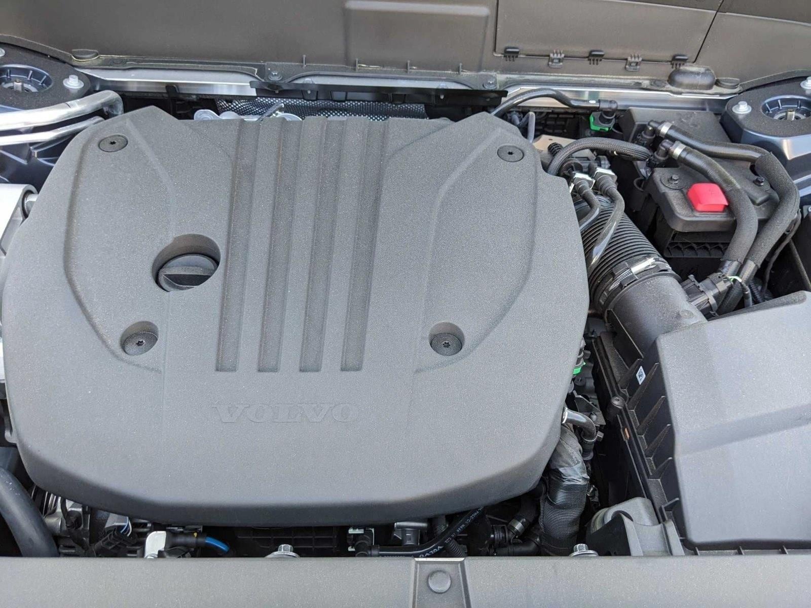 2025 Volvo XC90 Core - Photo 16