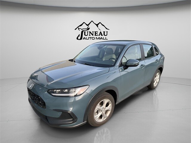 2025 Honda HR-V LX's photo