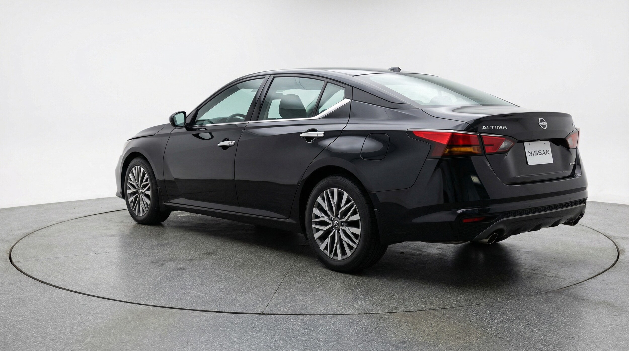 Thumbnail: 2025 Nissan Altima - 5