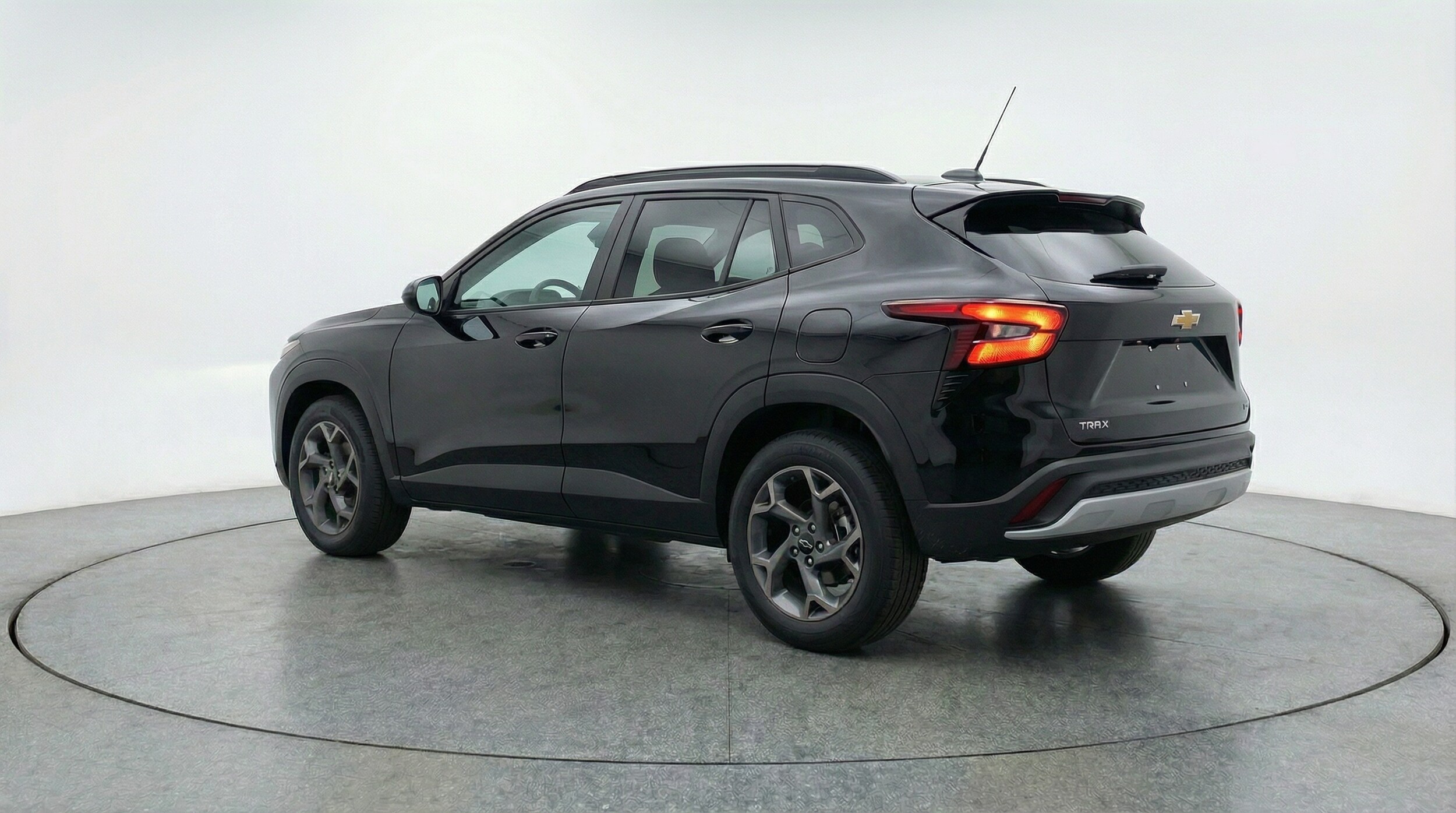 Thumbnail: 2025 Chevrolet Trax - 5