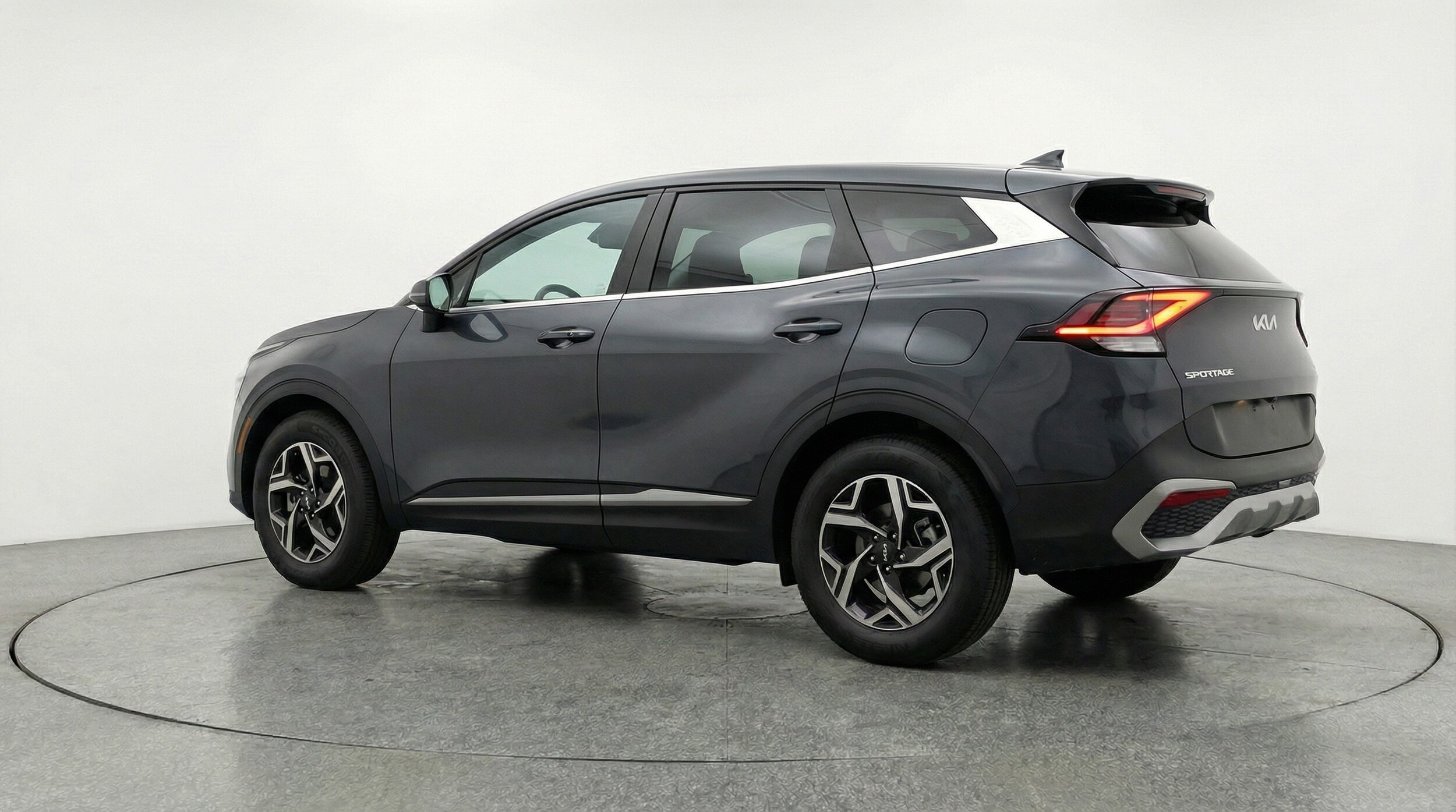 Thumbnail: 2025 Kia Sportage - 5