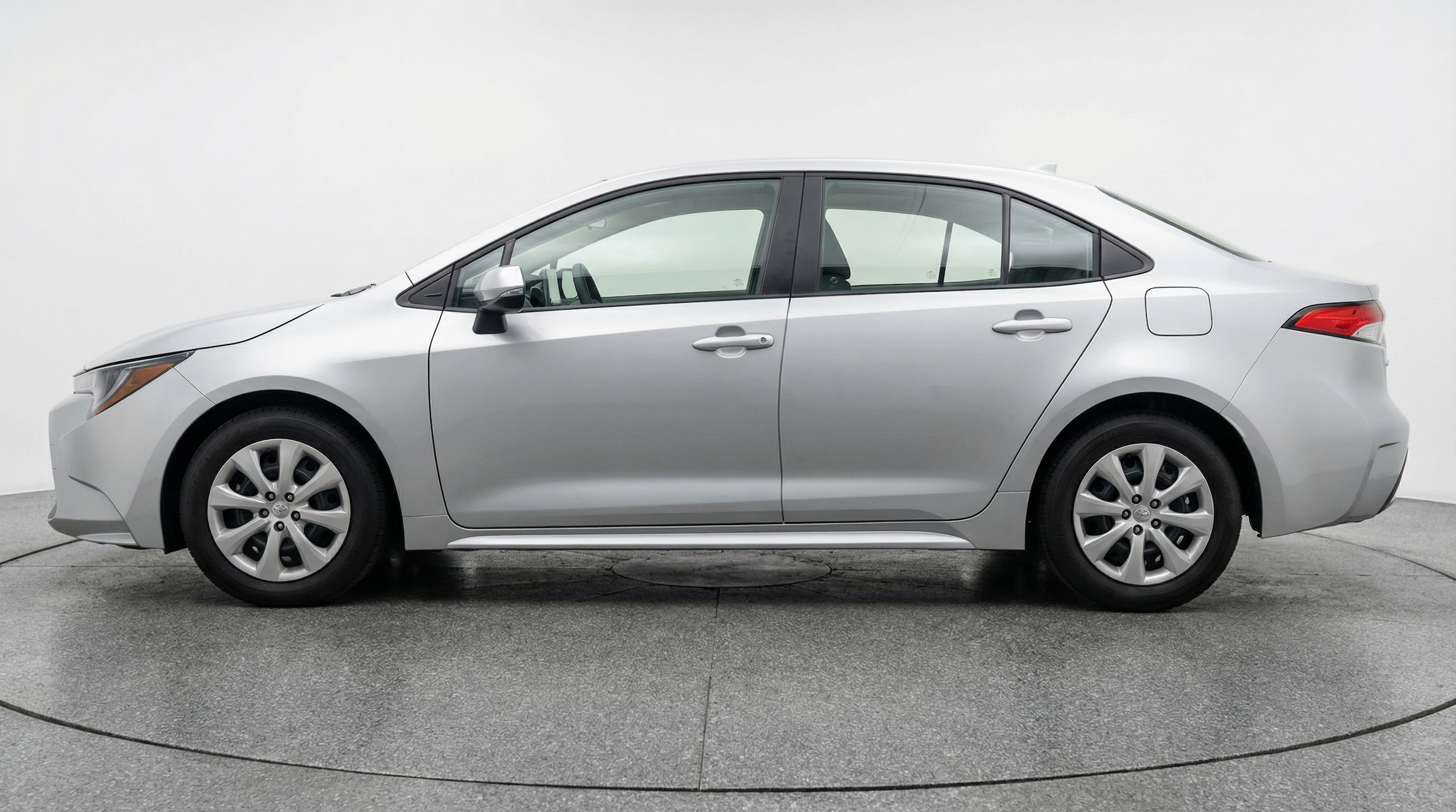 Thumbnail: 2025 Toyota Corolla - 4