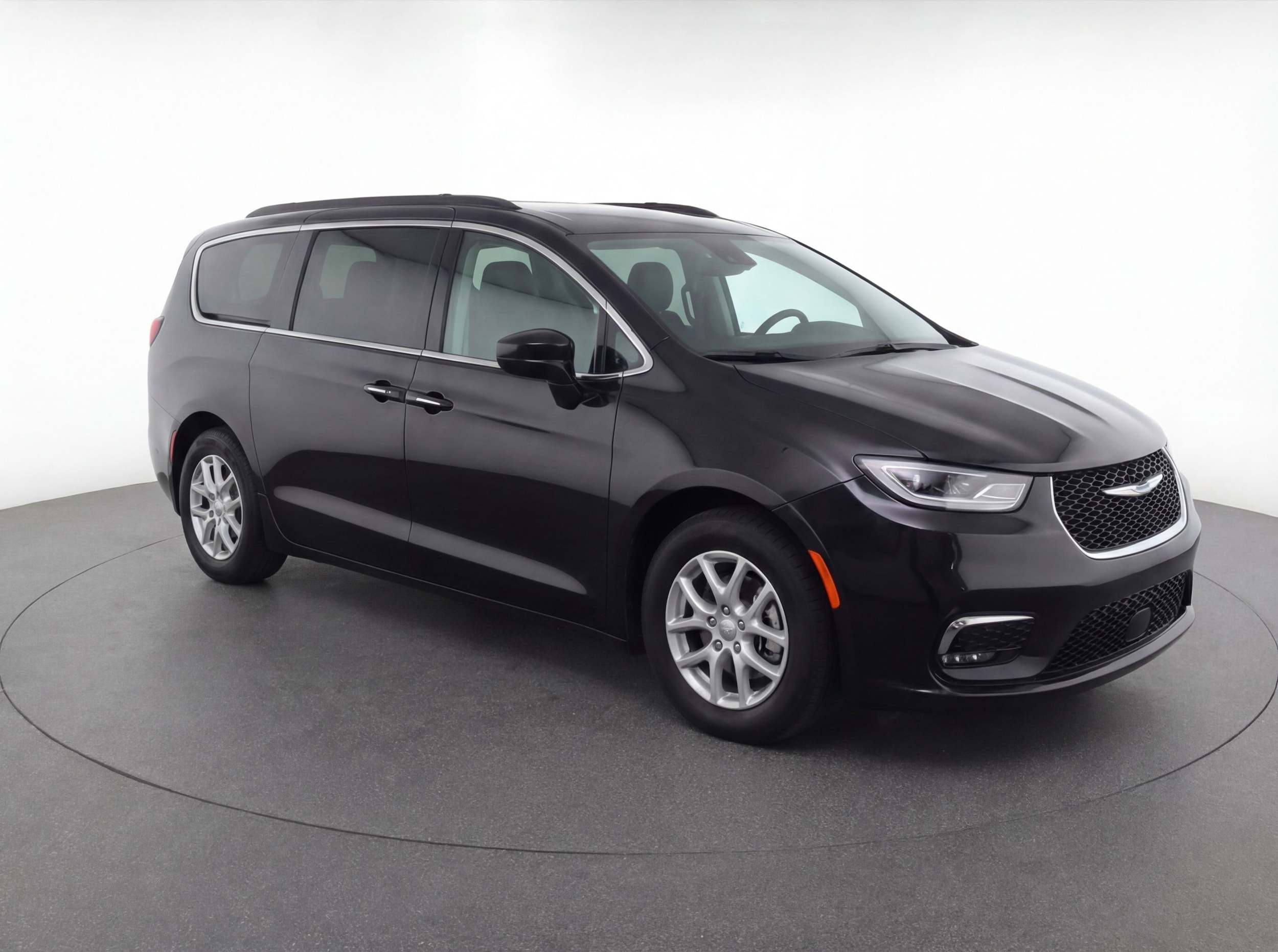 Thumbnail: 2024 Chrysler Pacifica - 1