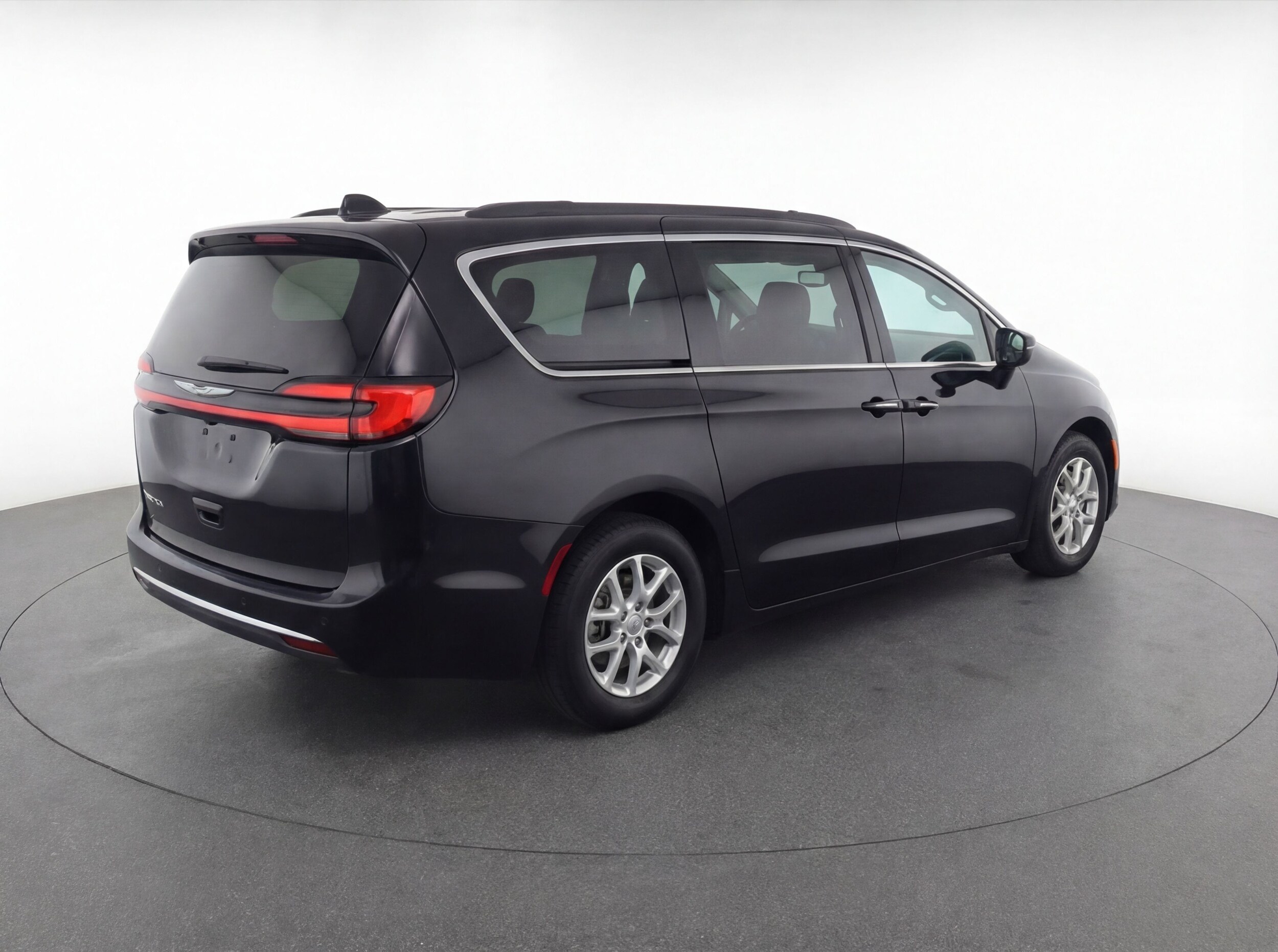 Thumbnail: 2024 Chrysler Pacifica - 7