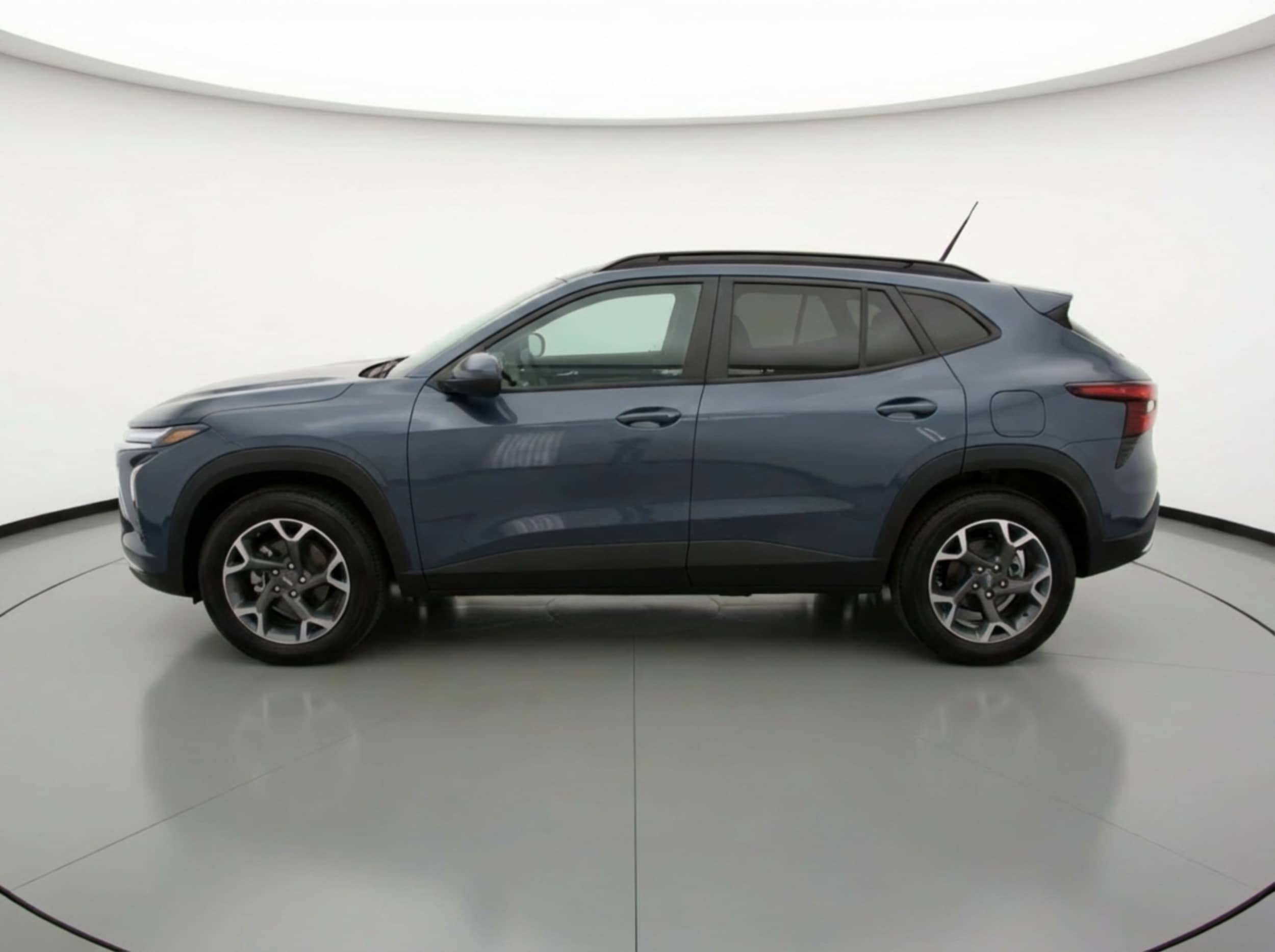 Thumbnail: 2025 Chevrolet Trax - 4