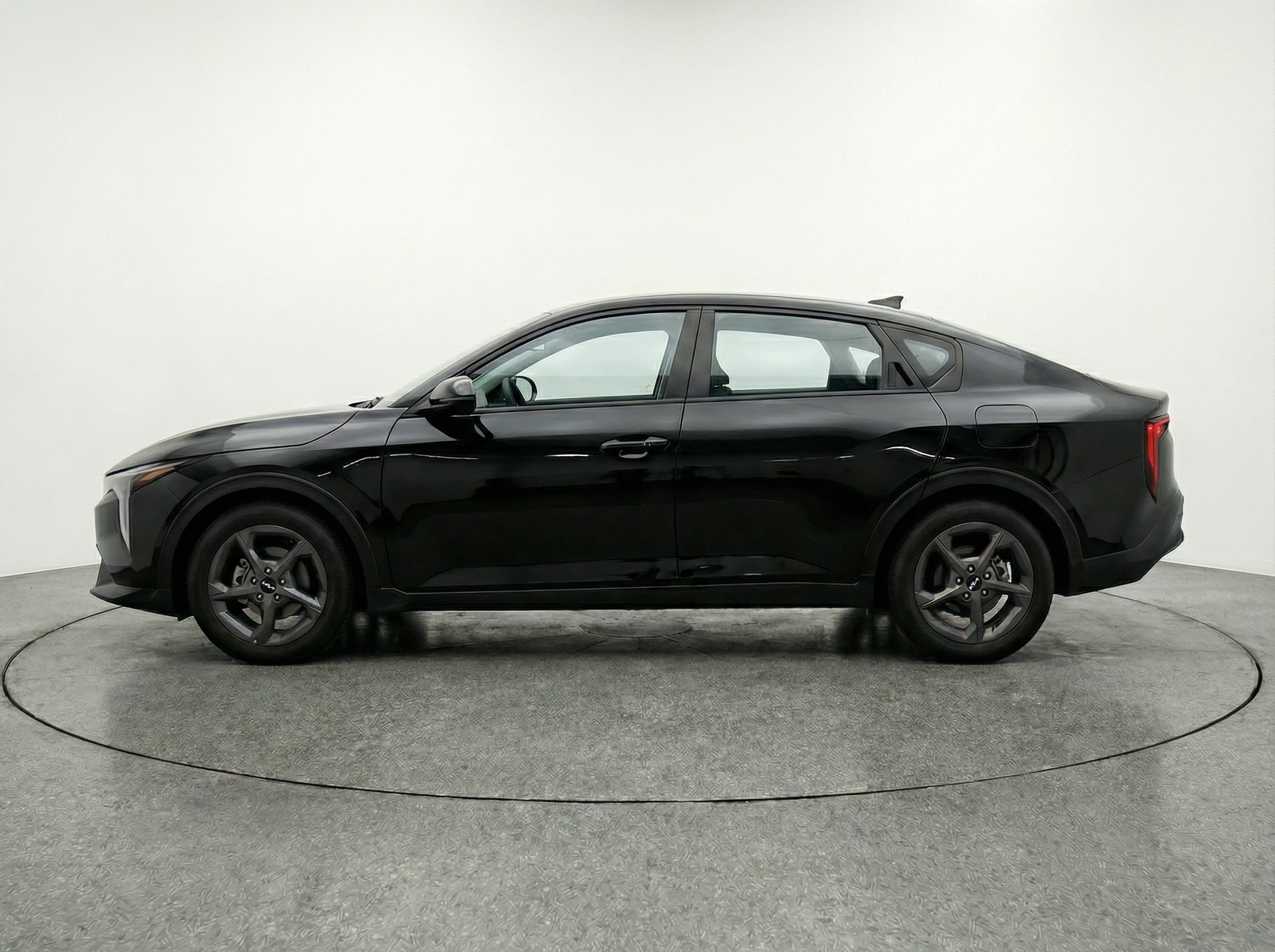 Thumbnail: 2025 Kia K4 - 4