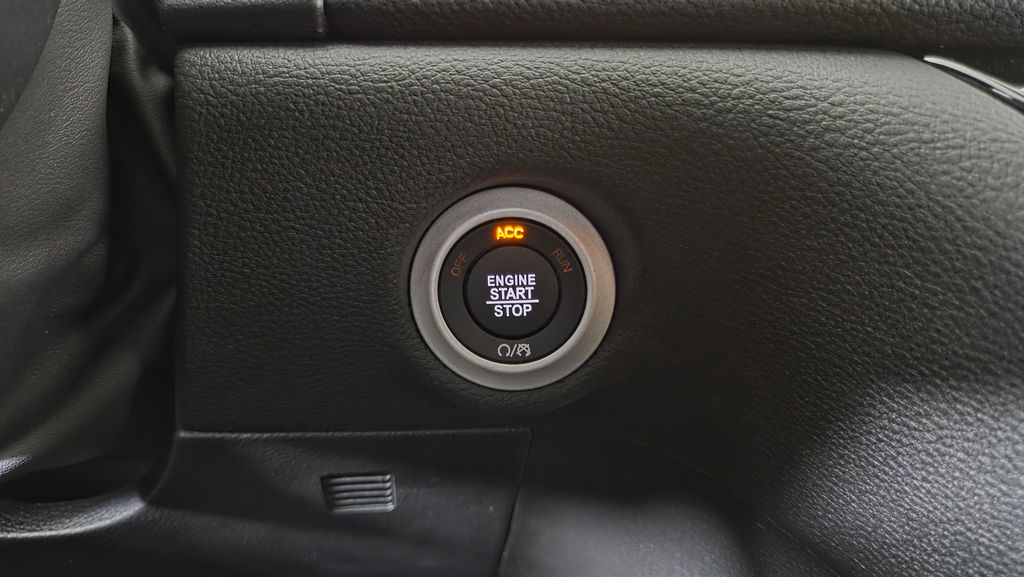 2025 Chrysler Pacifica Select - Photo 21