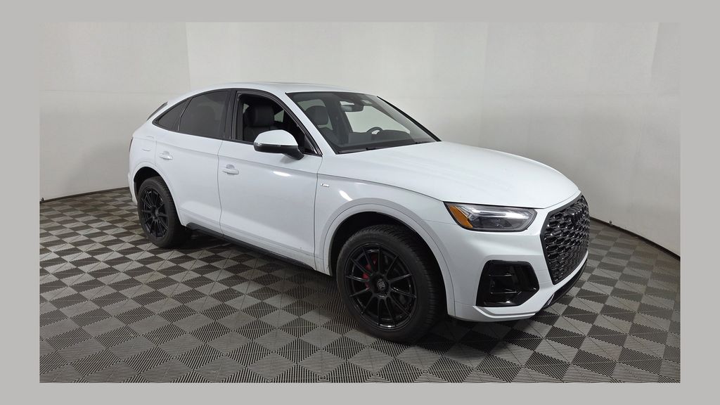 2024 Audi Q5 Sportback 45 Premium Plus's photo