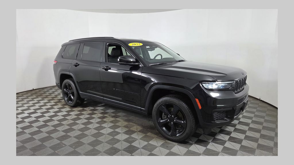 2023 Jeep Grand Cherokee L Altitude 4x4's photo