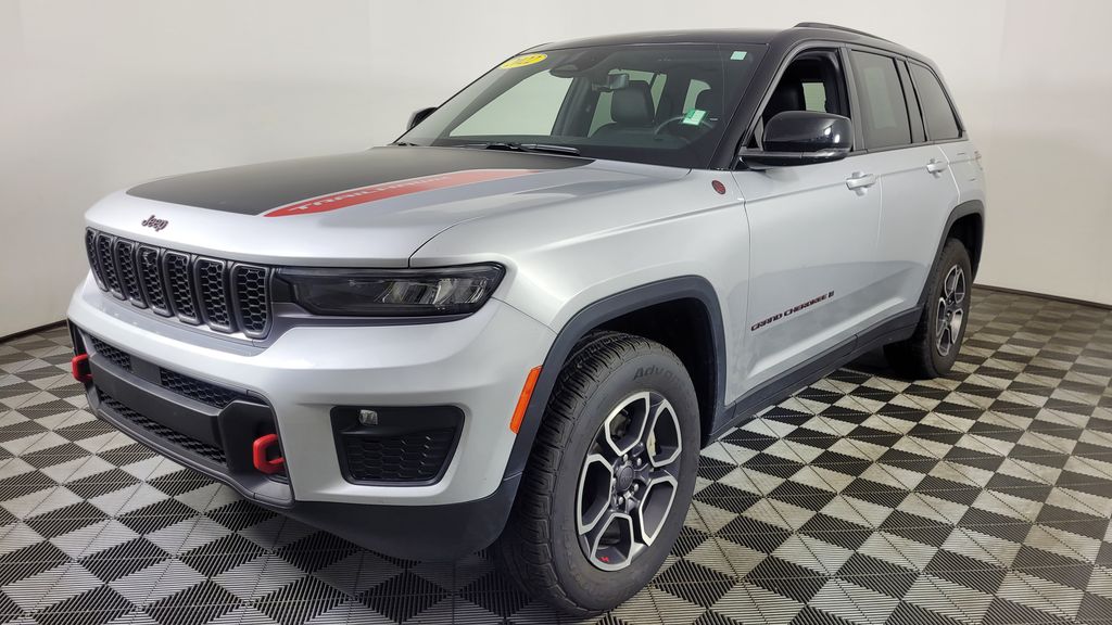 2022 Jeep Grand Cherokee Trailhawk photo 3