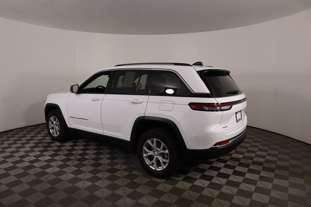 2023 Jeep Grand Cherokee Limited photo 4
