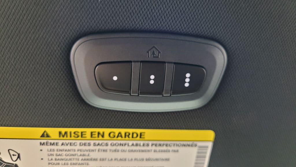 2026 Chrysler Pacifica Limited - Photo 25