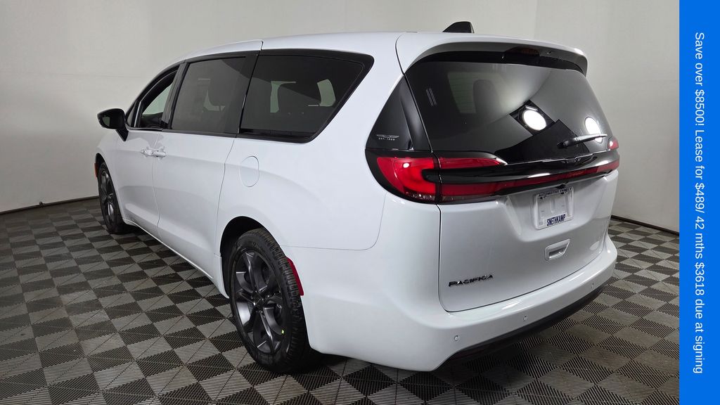 2026 Chrysler Pacifica Select - Photo 6