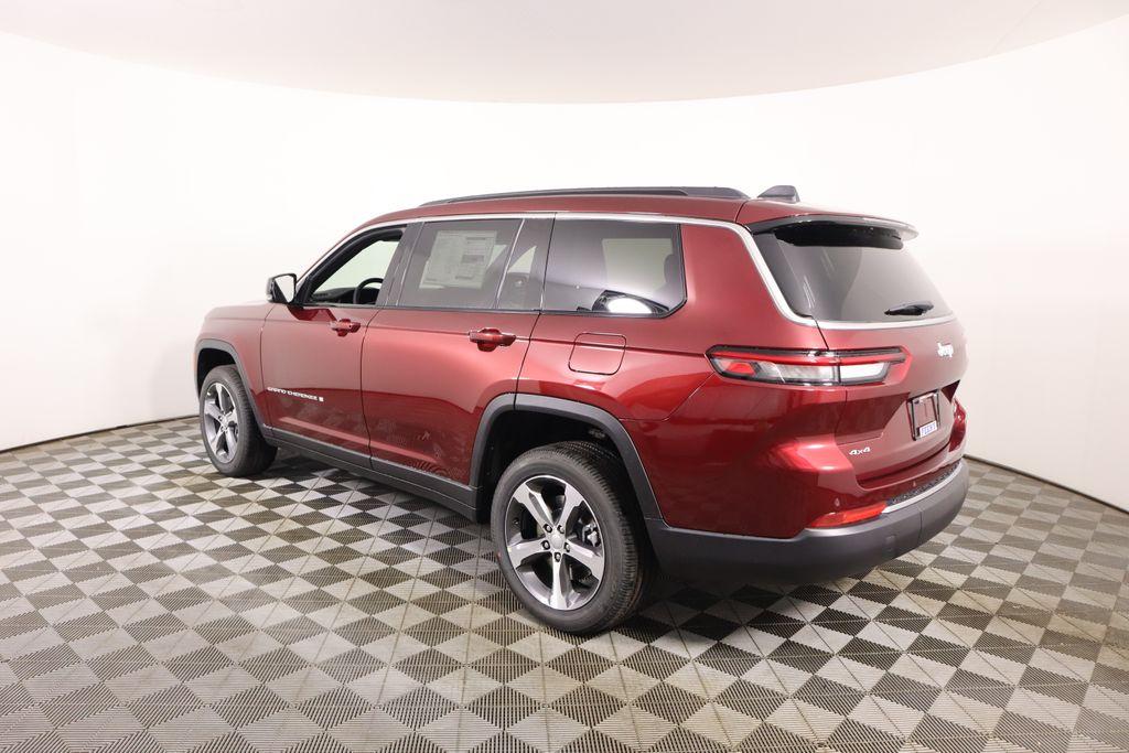 2025 Jeep Grand Cherokee Limited photo 4