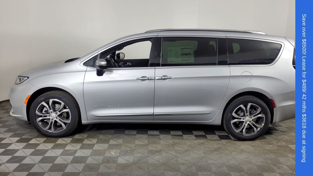2026 Chrysler Pacifica Pinnacle - Photo 4