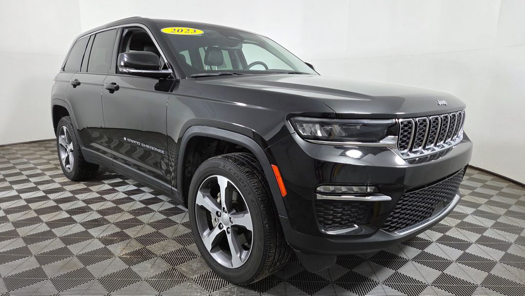 2023 Jeep Grand Cherokee Limited's photo