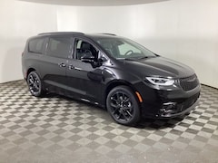 2025 Chrysler Pacifica LIMITED AWD Passenger Van