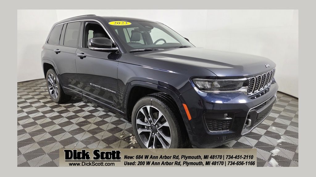 2023 Jeep Grand Cherokee Overland's photo