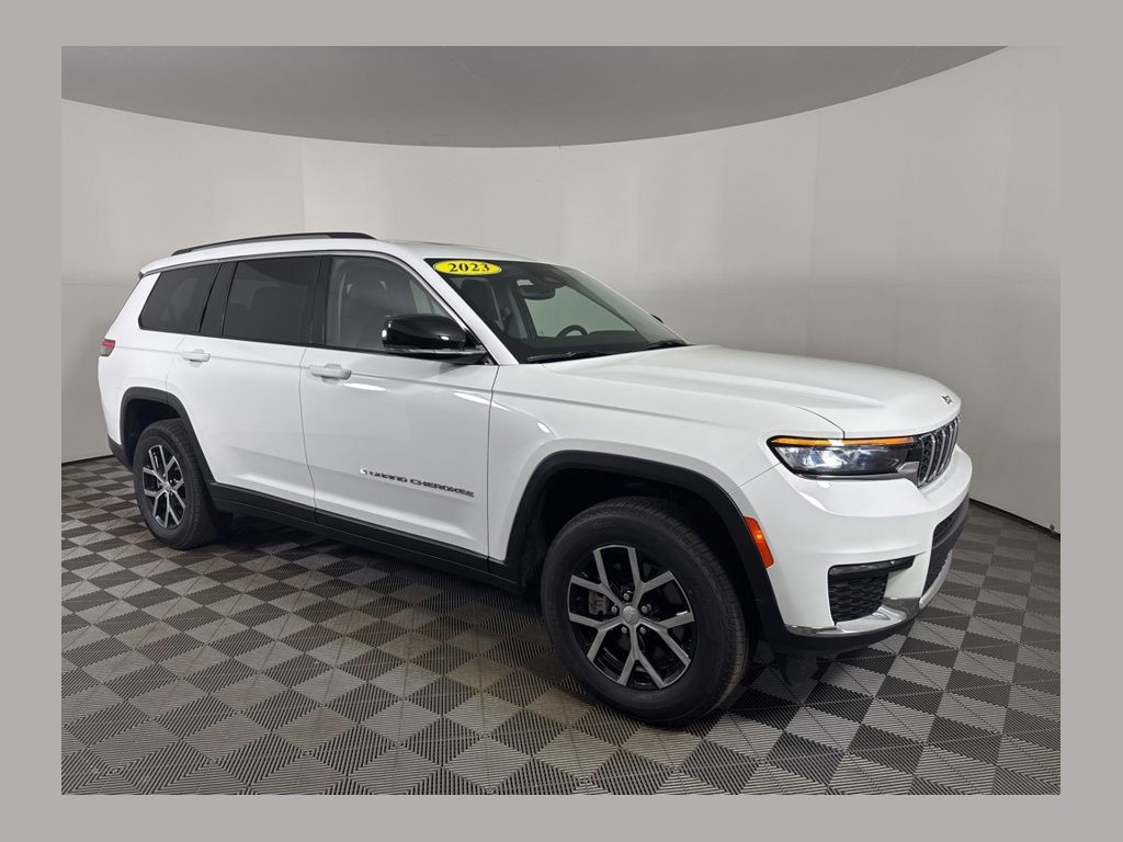 2023 Jeep Grand Cherokee L Limited 4x4's photo
