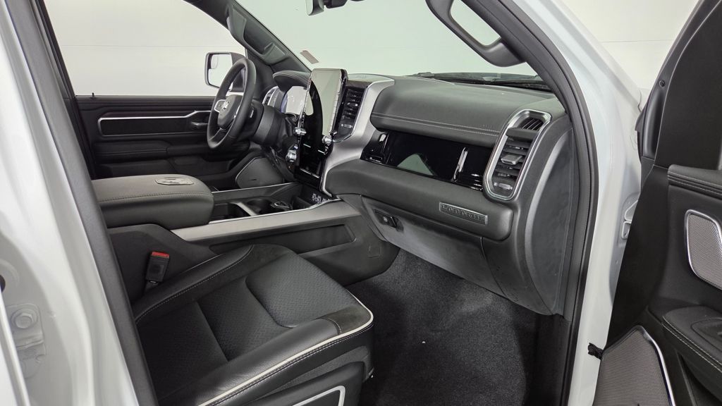 2026 RAM 1500 Laramie - Photo 33
