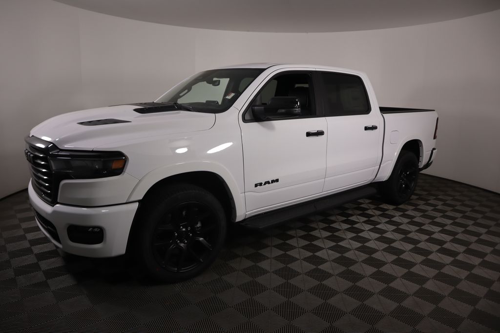 2025 Ram 1500 Laramie photo 3