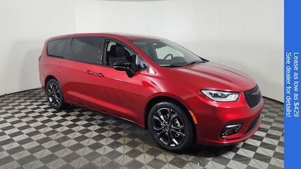 2026 Chrysler Pacifica SELECT Passenger Van