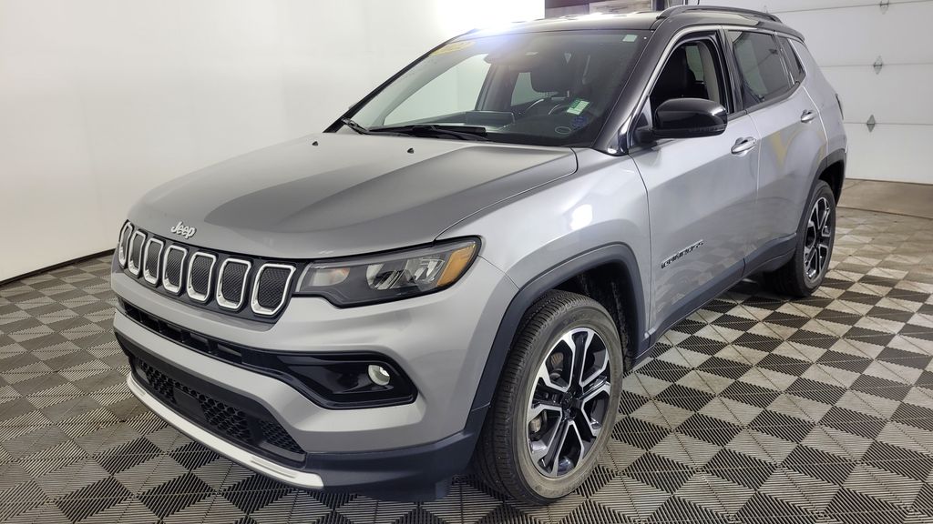 2022 Jeep Compass Limited photo 2
