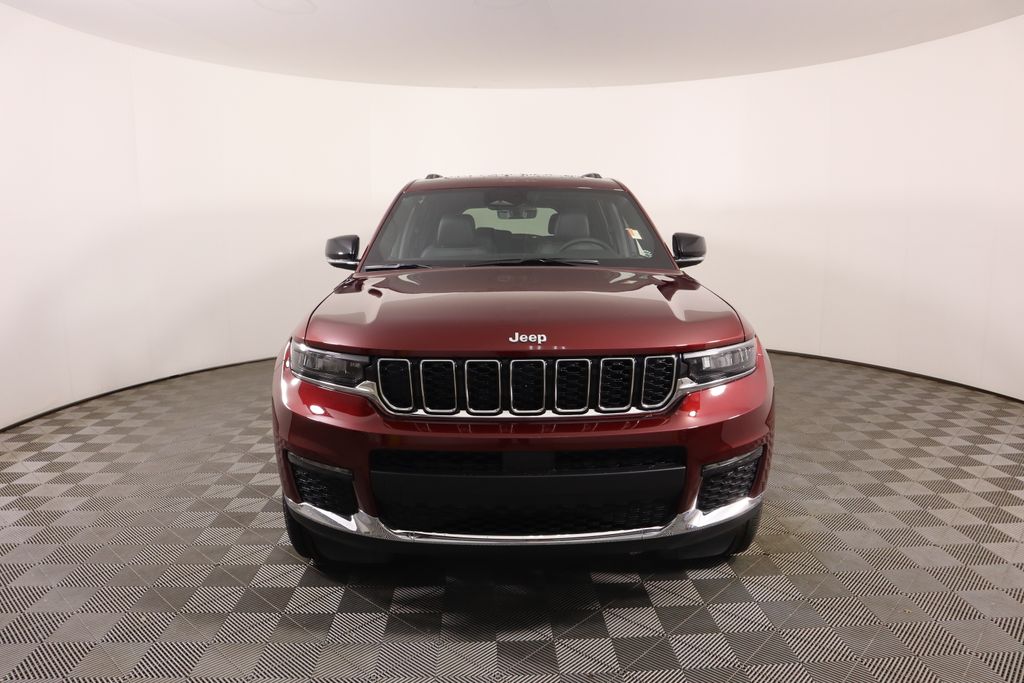 2025 Jeep Grand Cherokee Limited photo 2