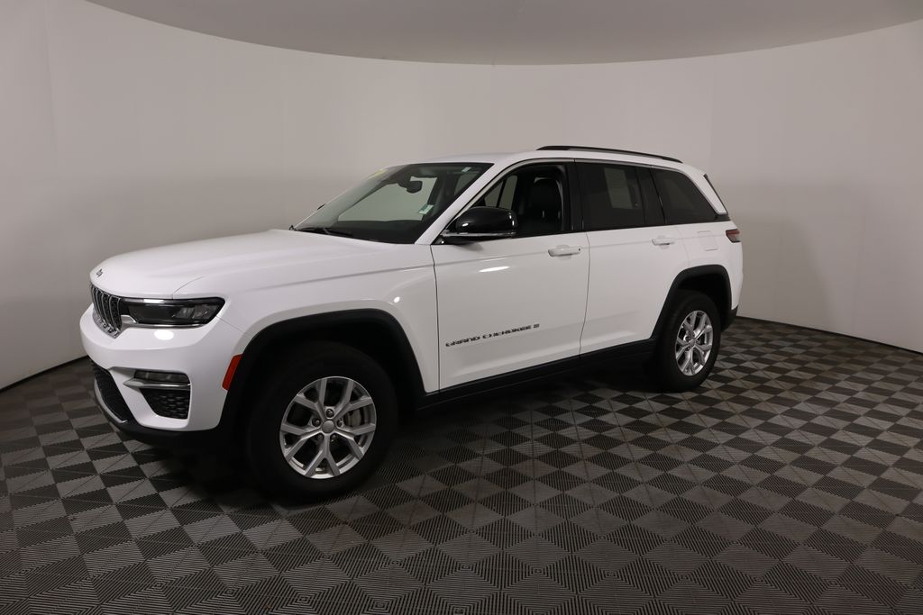2023 Jeep Grand Cherokee Limited photo 3