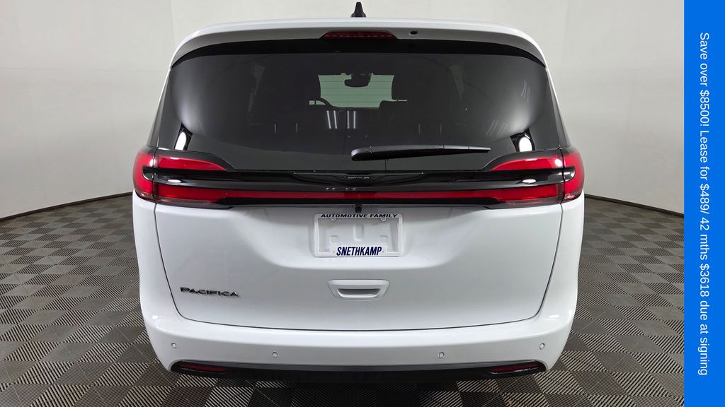 2026 Chrysler Pacifica Select - Photo 7
