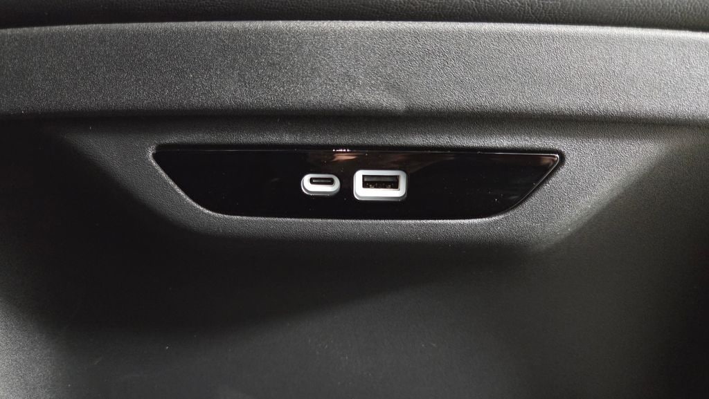 2025 Chrysler Pacifica Select - Photo 34