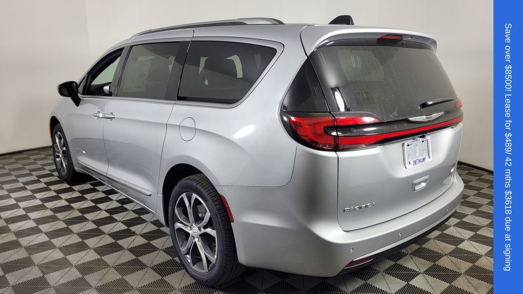2026 Chrysler Pacifica Pinnacle - Photo 6