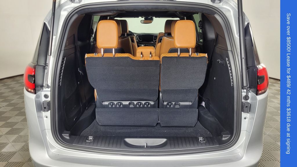 2026 Chrysler Pacifica Pinnacle - Photo 10