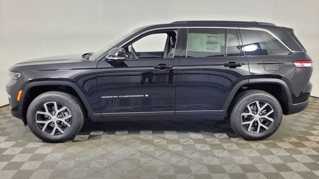 2025 Jeep Grand Cherokee Limited photo 4
