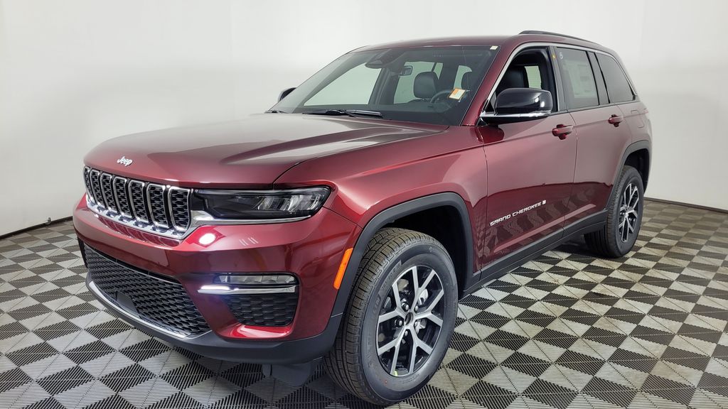 2025 Jeep Grand Cherokee Limited photo 3