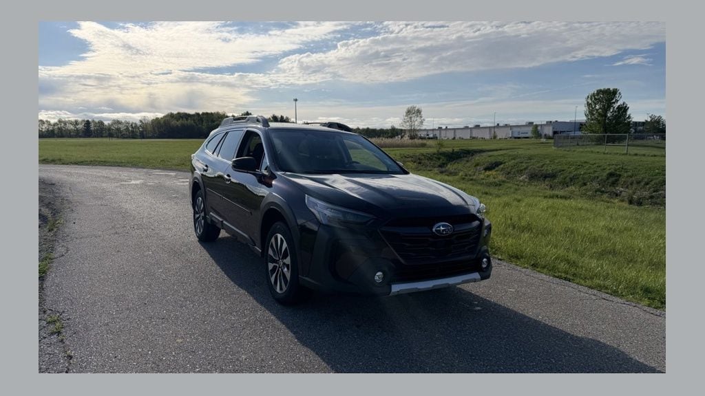 2024 Subaru Outback Limited's photo