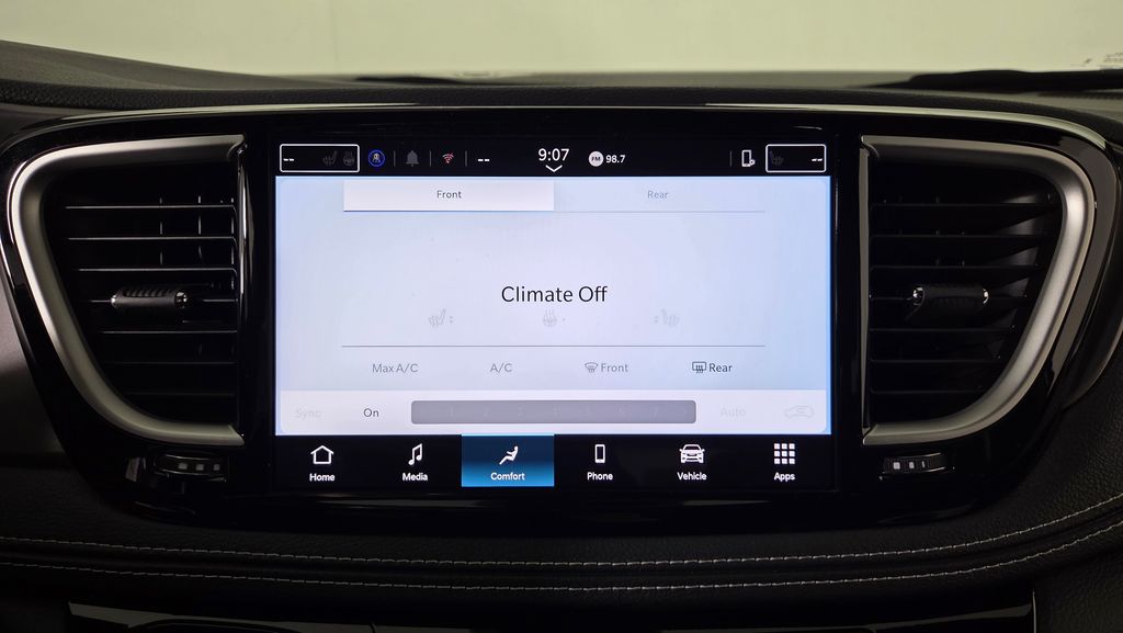 2025 Chrysler Pacifica Select - Photo 25