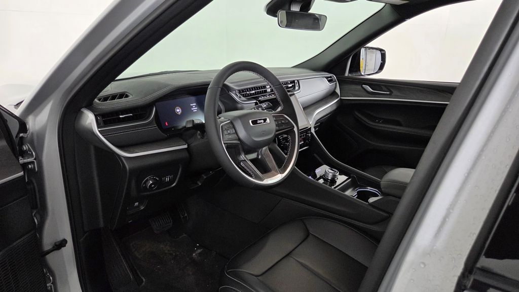 2025 Jeep Grand Cherokee Limited - Photo 15